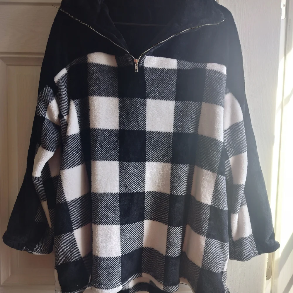 Buffalo Plaid Pullover Woman's 1x - Picture 2 of 3